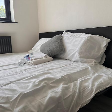 Spacious Double Near Train Station Birmingham Kültér fotó